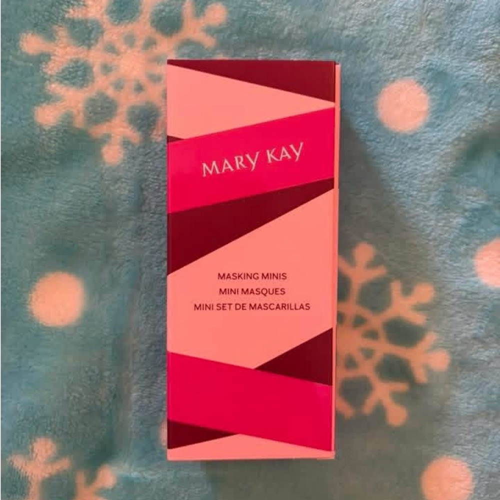 Mary Kay Masking Minis in Pink and Red
